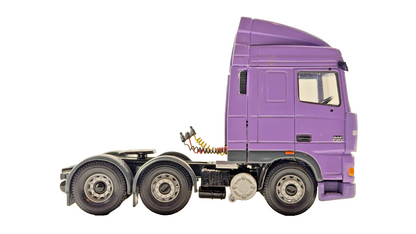 CORGI 1/50 SCALE DIECAST DAF XF PLAIN PURPLE 6X2 TRACTOR UNIT UNBOXED