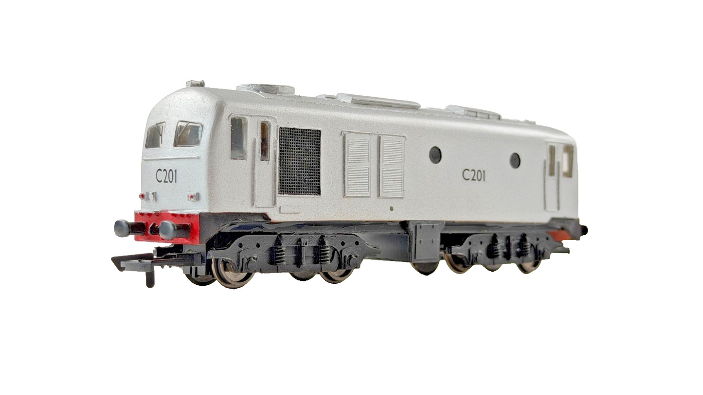 SILVER FOX MODELS OO GAUGE - IRISH CIE SILVER 201 CLASS C LOCOMOTIVE C201 BOXED