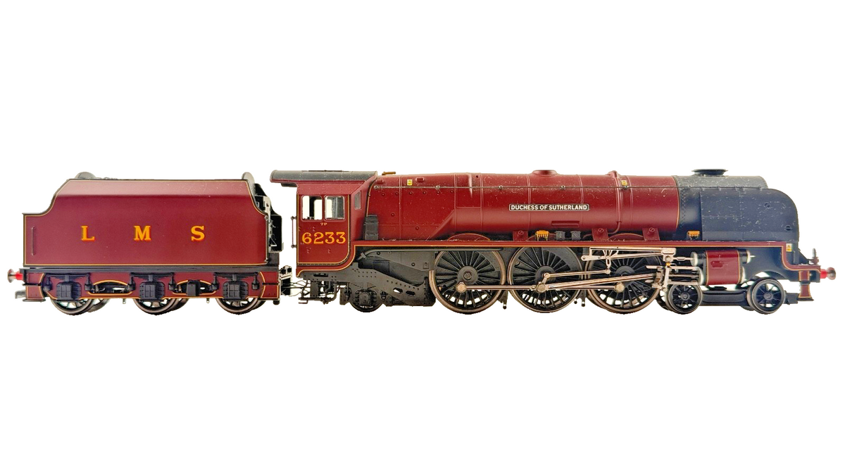 HORNBY OO GAUGE - LMS 4-6-2 DUCHESS OF SUTHERLAND 6233 DCC SOUND UNBOXED