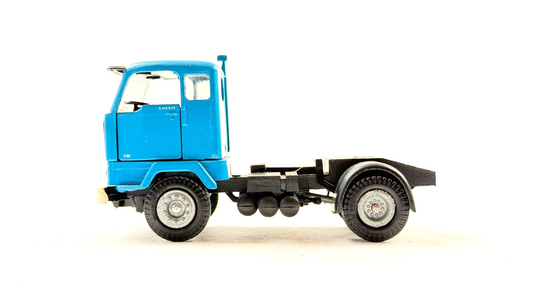 TEKNO 1/50 SCALE REPAINTED? BLUE VOLVO F88 4X2 TRACTOR UNIT UNBOXED