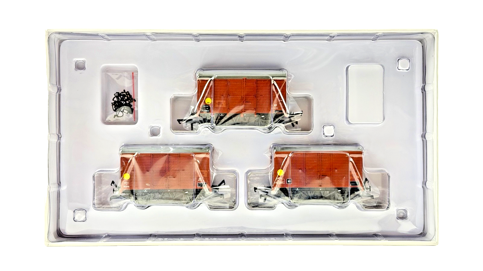 ACCURASCALE OO GAUGE - ACC2055 - SR TADPOLE MIXED BRITISH RAILWAYS BANANA VANS
