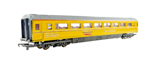 LIMA OO GAUGE - NETWORK RAIL MK3 NEW MEASUREMENT RESPRAYED COACH BOXED