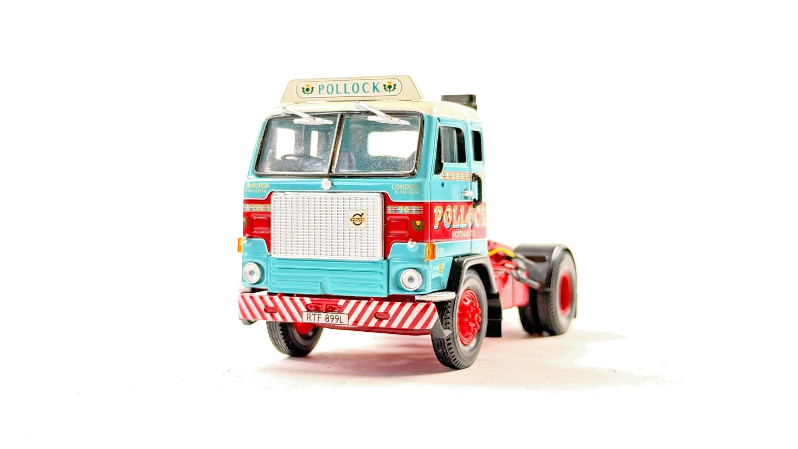 CORGI 1/50 SCALE CC13107 POLLOCK SCOTRANS VOLVO F88 4X2 TRACTOR UNIT (BLUE)