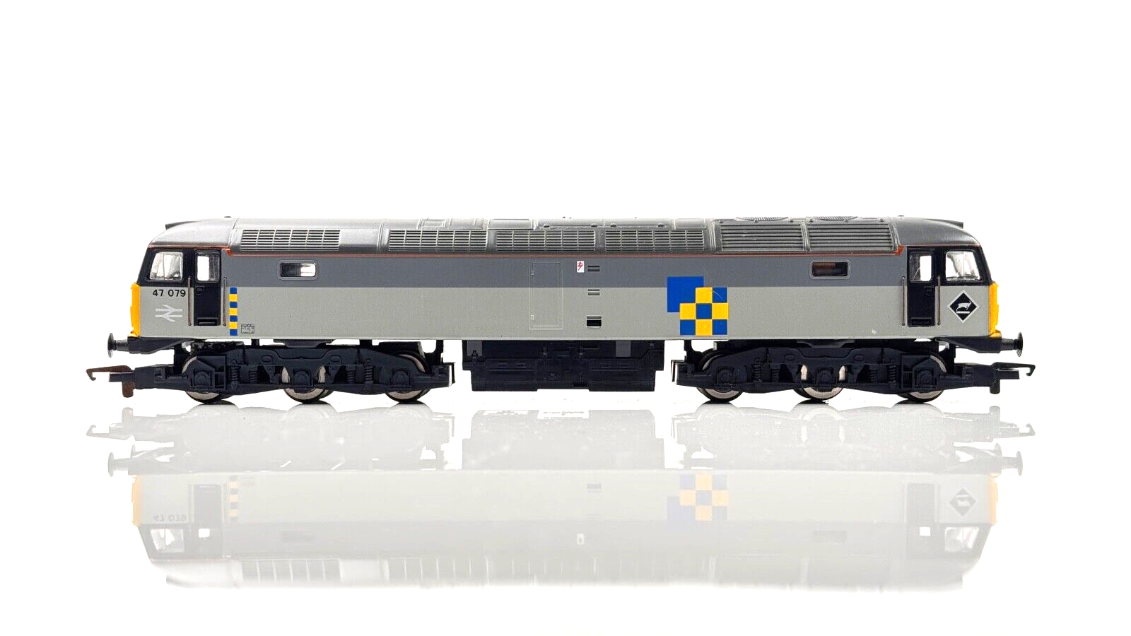 HORNBY 00 GAUGE - CLASS 47 DIESEL 47079 RAILFREIGHT CONSTRUCTION - UNBOXED #2