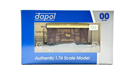 DAPOL 00 GAUGE - YOUNG & CO RAM BREWERY WANDSWORTH VAN NO.51 (LIMITED EDITION)