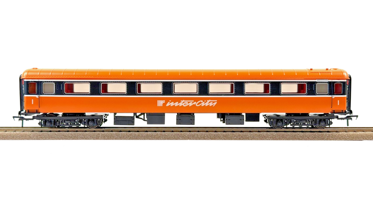 MURPHY MODELS 00 GAUGE - MM5103A - MKIID 1ST CLASS IR IRISH INTERCITY COACH