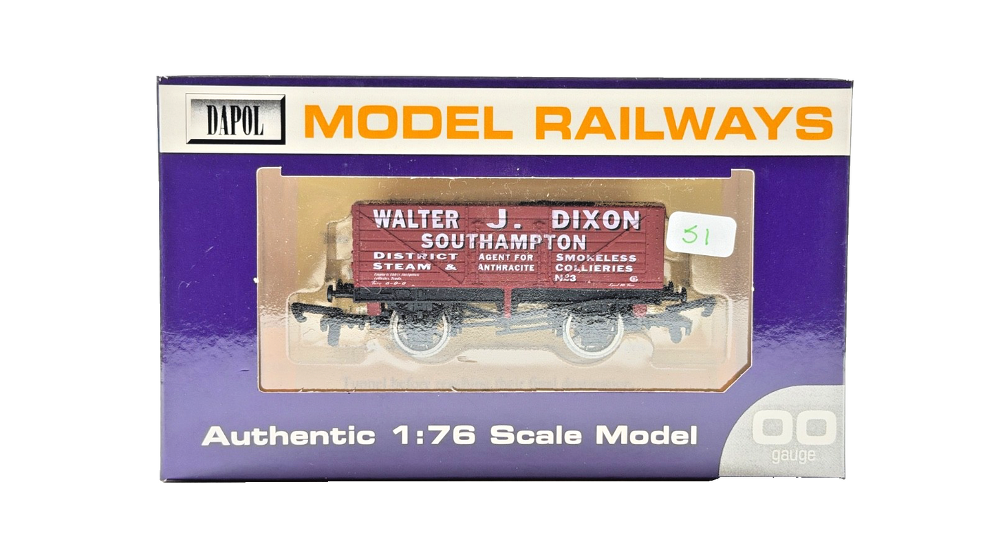 DAPOL 00 GAUGE - WALTER J DIXON SOUTHAMPTON DISTRICT AGENT 3 (LIMITED EDITION)