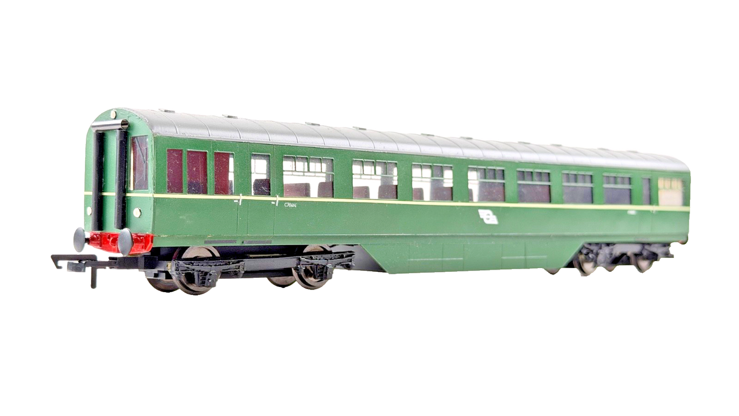 SILVER FOX MODELS OO GAUGE - CIE GREEN MOTORISED BUT CLASS 700 SINGLE RAILCAR