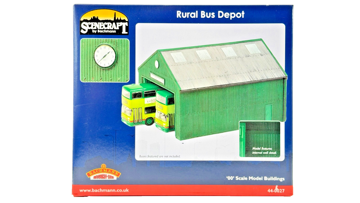 BACHMANN OO GAUGE SCENECRAFT - 44-0027 - RURAL BUS DEPOT - NEW