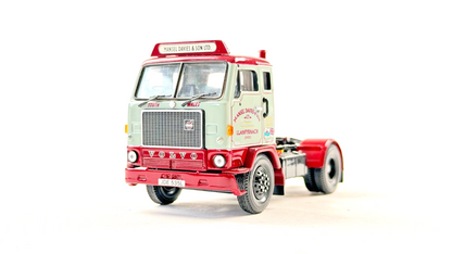 CORGI 1/50 SCALE CC13108 MANSEL DAVIES DYDED VOLVO F88 4X2 TRACTOR UNIT UNBOXED