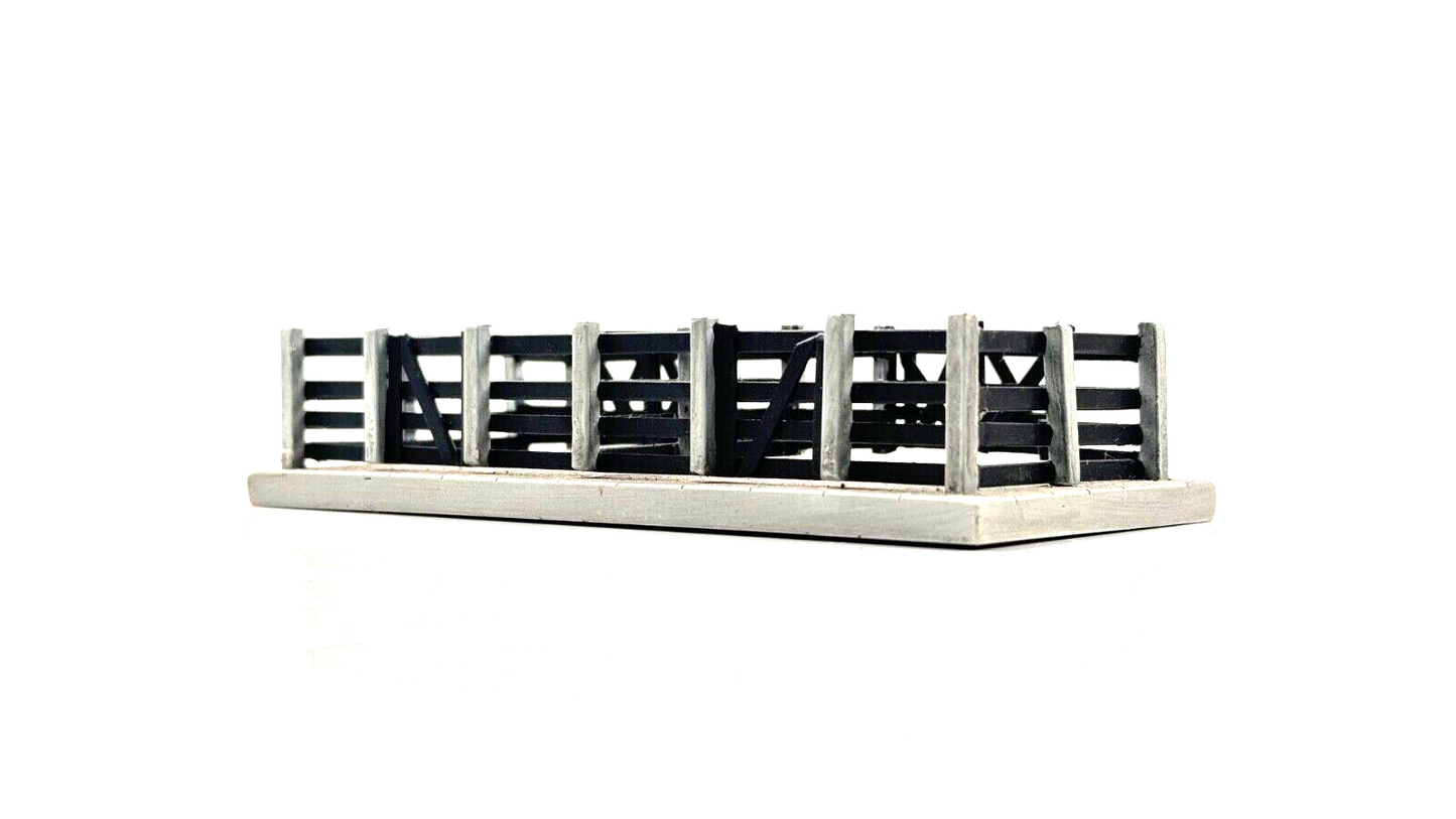 HORNBY 00 GAUGE SKALEDALE - R8790 - CATTLE DOCK - UNBOXED