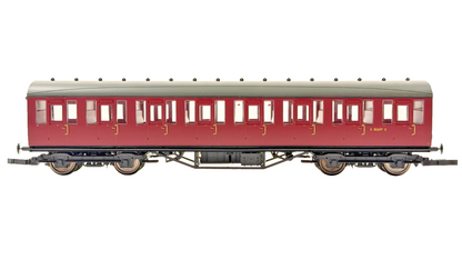 HORNBY 00 GAUGE - R4576A - BR MAROON THOMPSON SUBURBAN COACH E82697E - UNBOXED