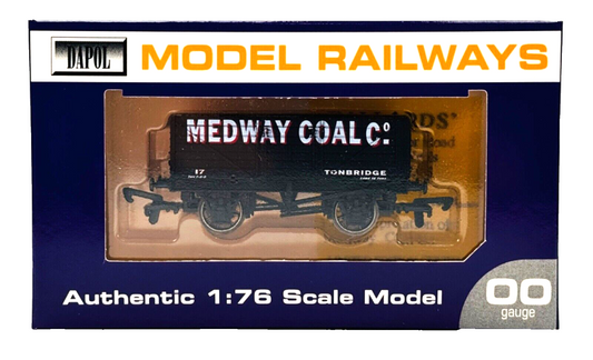 DAPOL 00 GAUGE - MEDWAY COAL CO TONBRIDGE PLANK WAGON NO.17 (LIMITED EDITION)