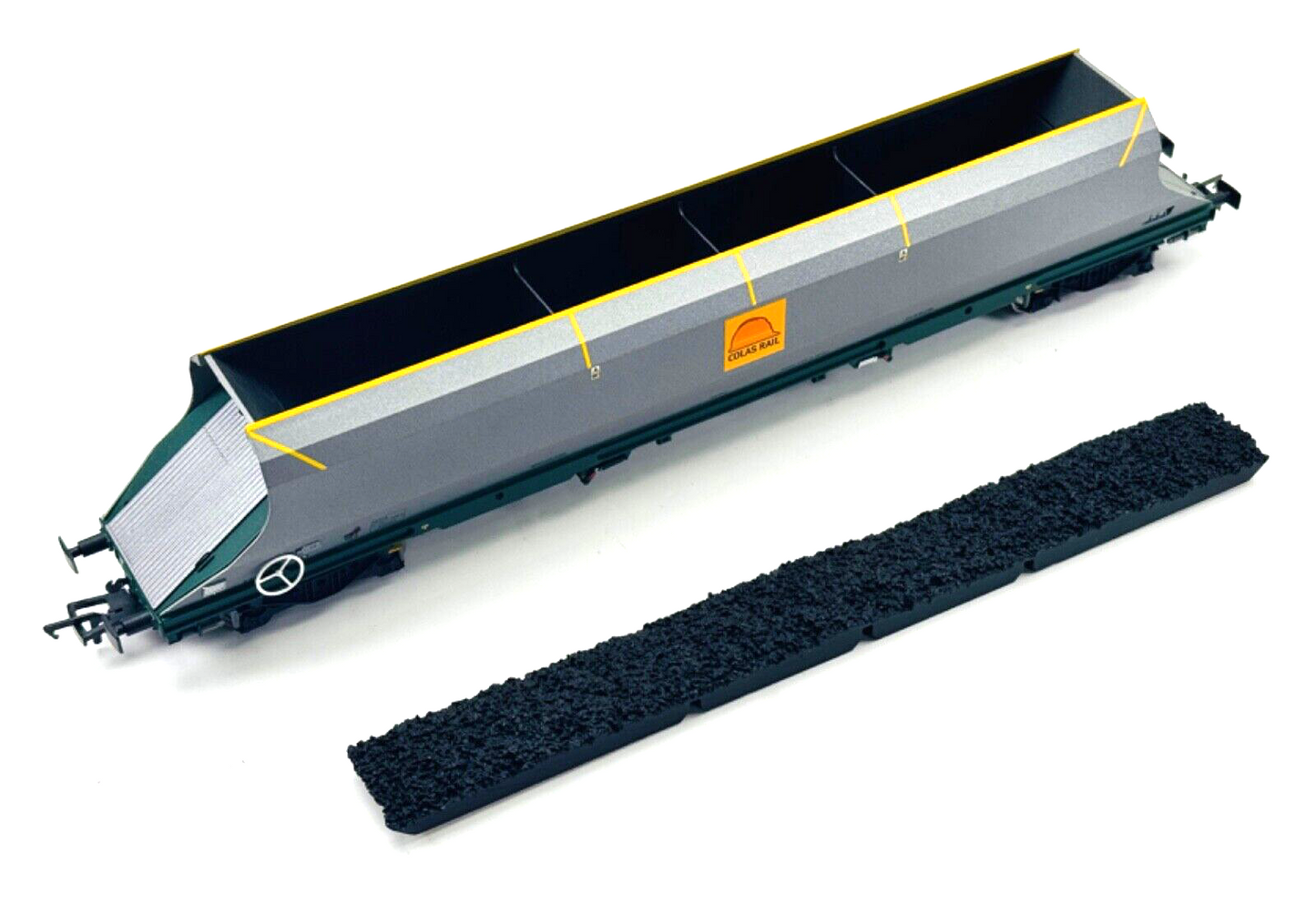 BACHMANN 00 GAUGE - 38-033 - HHA BOGIE HOPPER WAGON 'COLAS RAIL' - BOXED #2