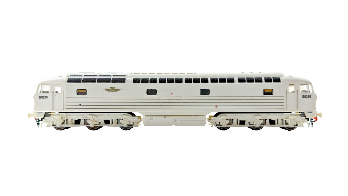 HELJAN OO GAUGE - 4005 - BRCW WHITE D0260 PROTOTYPE DIESEL LION LOCOMOTIVE BOXED