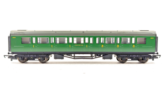HORNBY OO GAUGE SR SOUTHERN MALACHITE GREEN PASSENGER COACH 5505 UNBOXED