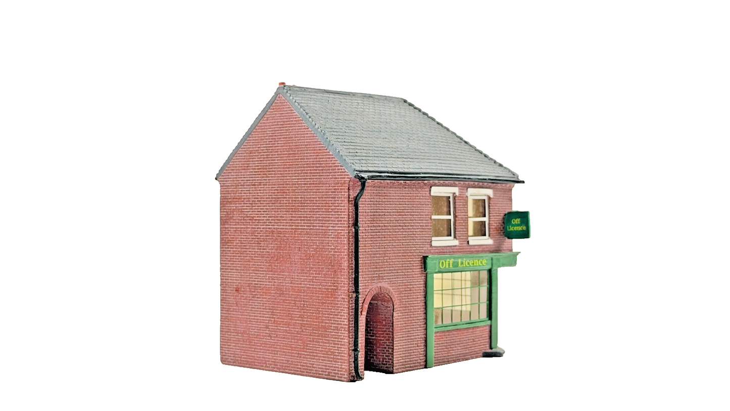 HORNBY SKALEDALE OO GAUGE - R8623 - CORNER TERRACE OFF LICENCE - UNBOXED