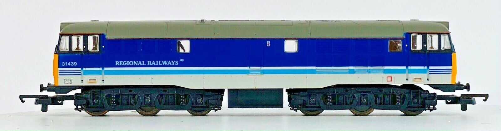 LIMA 00 GAUGE - L205069 - CLASS 31 DIESEL 31439 REGIONAL RAILWAYS LIMITED ED.