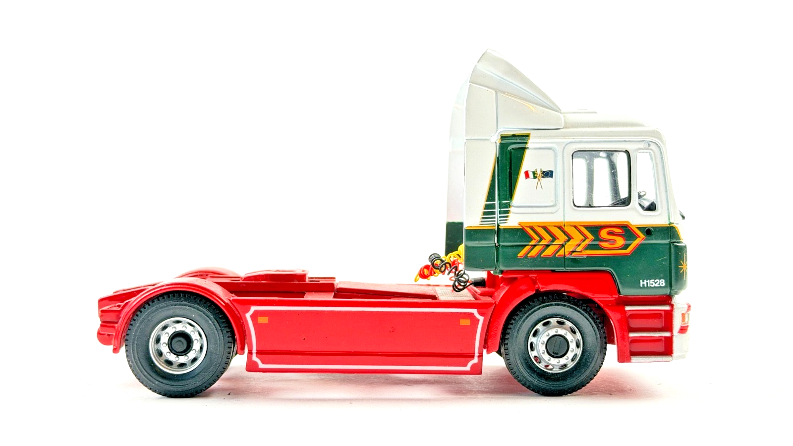 CORGI 1/50 SCALE EDDIE STOBART MAN "LINDSAY" 4X2 TRACTOR UNIT UNBOXED