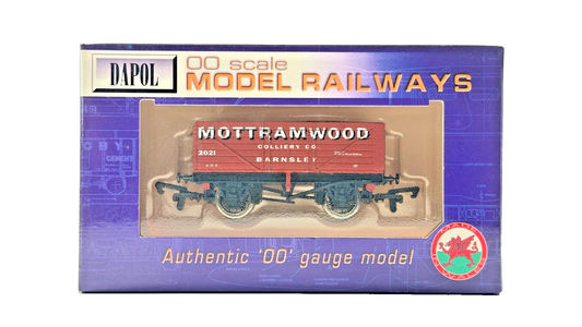 DAPOL 00 GAUGE - MOTTRAMWOOD COLLIERY BARNSLEY PLANK WAGON (LIMITED EDITION)