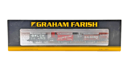 GRAHAM FARISH N GAUGE - 377-075K8 - SET OF THREE PRIVATE OWNER WAGONS COLLECTOR