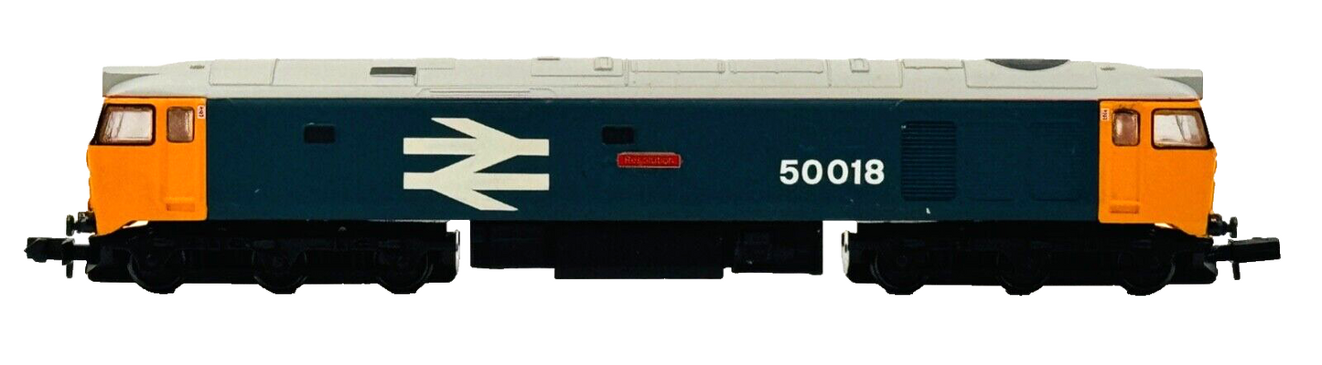 GRAHAM FARISH N GAUGE - CLASS 50 DIESEL 50018 LARGE LOGO 'RESOLUTION' - BOXED