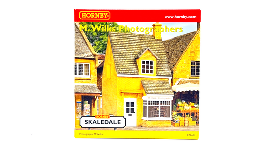 HORNBY 00 GAUGE SKALEDALE - R7268 - M. WILKS PHOTOGRAPHERS SHOP - NEW BOXED