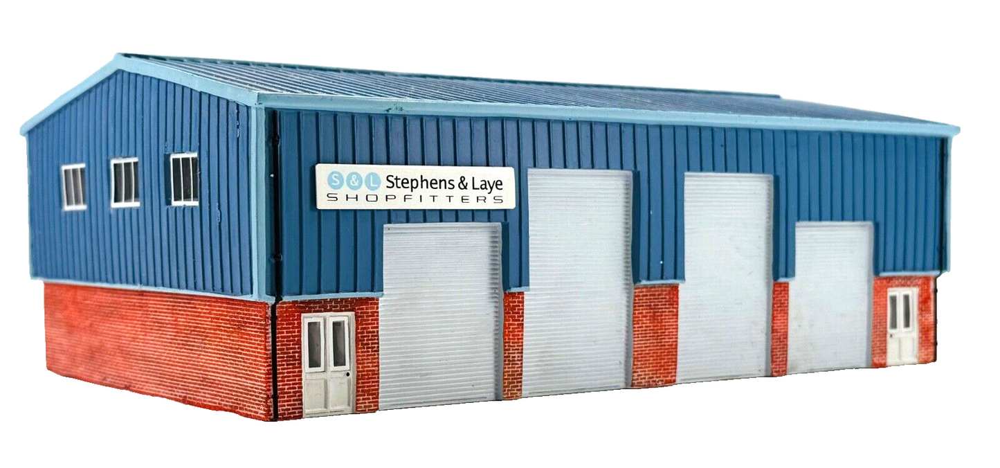 HORNBY 00 GAUGE SKALEDALE - R9658 - INDUSTRIAL WORKSHOP - UNBOXED