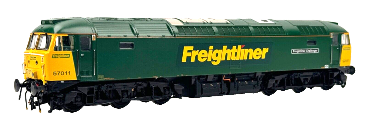 BACHMANN 00 GAUGE - 32-753 - CLASS 57/0 DIESEL 57011 "FREIGHTLINER CHALLENGER"