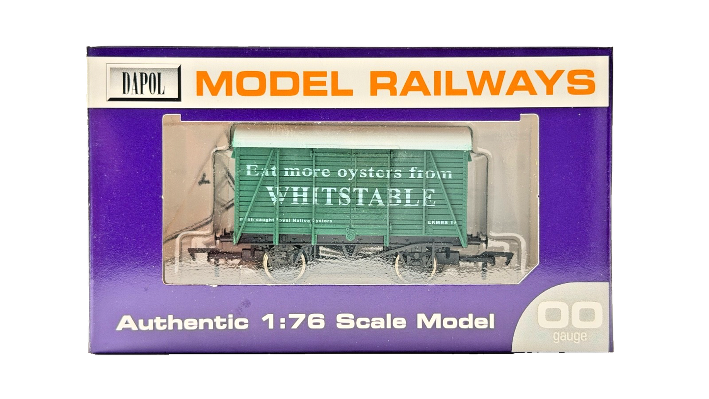 DAPOL 00 GAUGE - EAT MORE OYSTERS FROM WHITSTABLE VENT VAN (LIMITED EDITION)