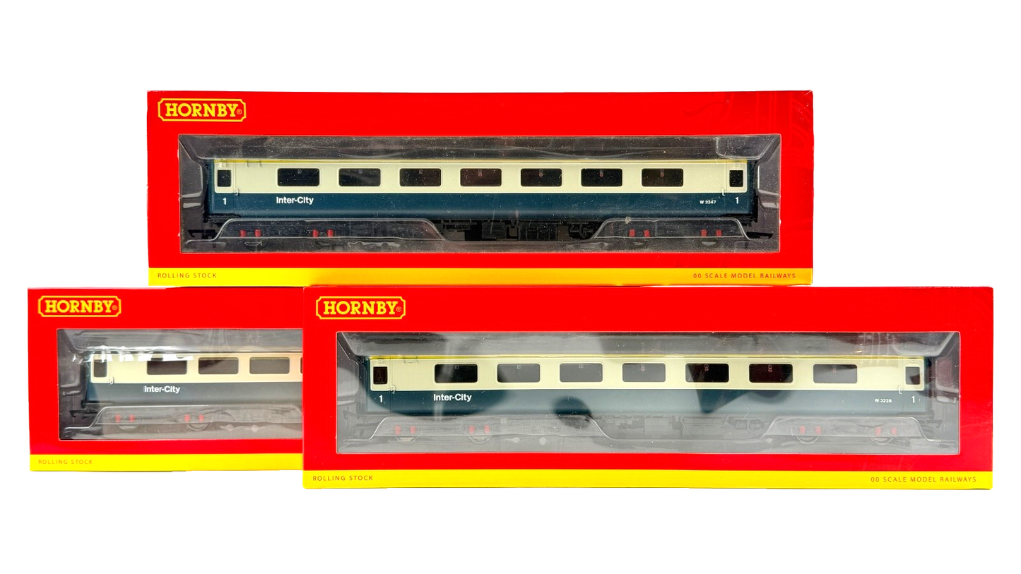 HORNBY OO GAUGE - R4611/R4614/R4615 - RAKE OF 3 BR BLUE INTERCITY MK2E COACHES