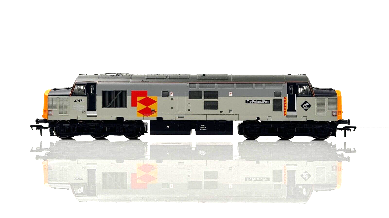 BACHMANN 00 GAUGE - 32-380 - CLASS 37/5 DIESEL 37671 RAILFREIGHT TRE POL & PEN