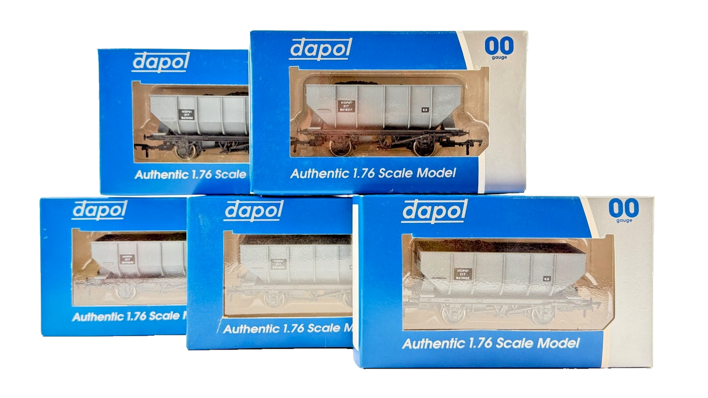 DAPOL OO GAUGE - RAKE OF 5 ASSORTED BR GREY 21T HOP21 HOPPER WAGONS BOXED