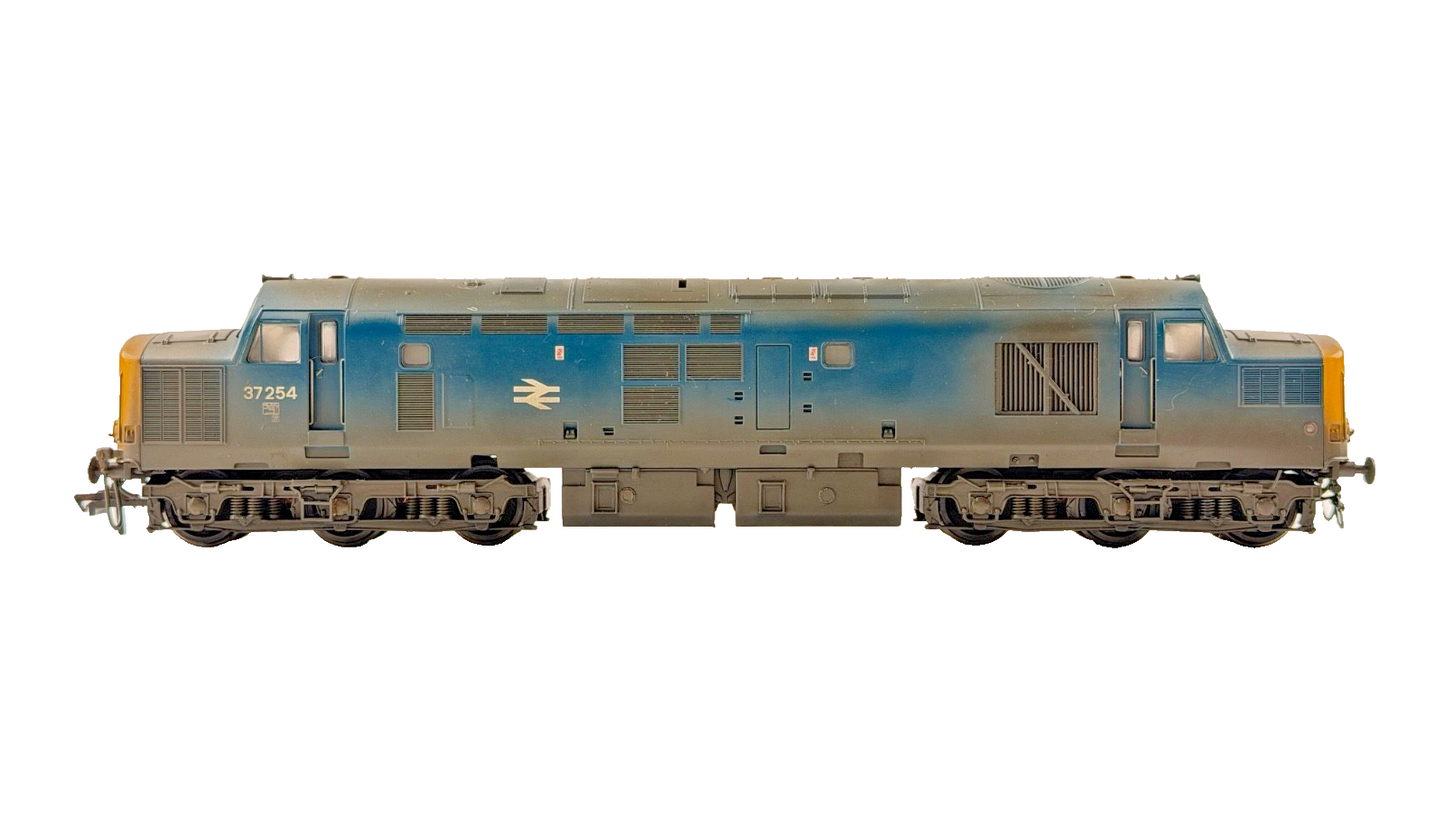 BACHMANN OO GAUGE - 32-776DS - CLASS 37/0 DIESEL 37254 BR BLUE DCC SOUND