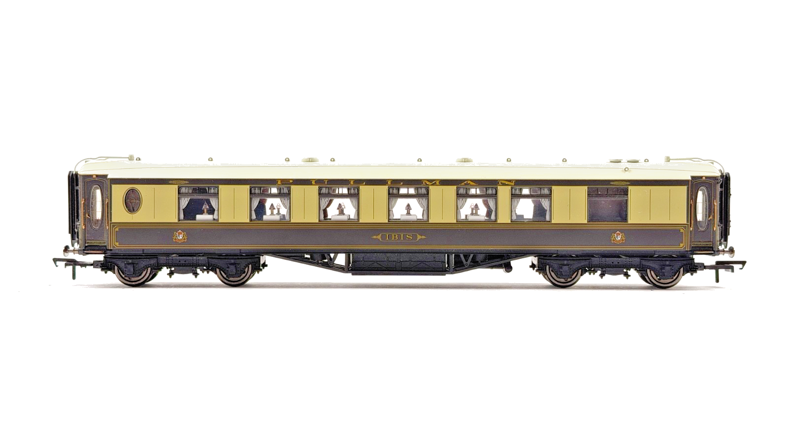 HORNBY 00 GAUGE - RAKE OF 3 SUPER DETAILED PULLMAN PASSENGER COACHES UNBOXED