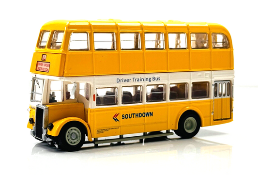 BRITBUS 1/76 SCALE - L005 - LEYLAND TITAN PD2 SOUTHDOWN DRIVER TRAINING - BOXED