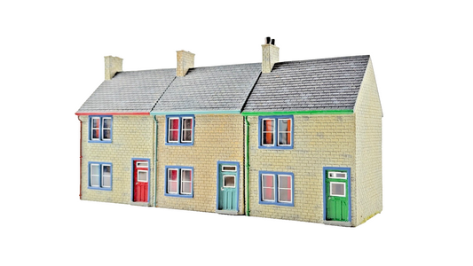 HORNBY OO GAUGE SKALEDALE - R8753 - SMALL STONE COTTAGE ROW OF 3 BOXED
