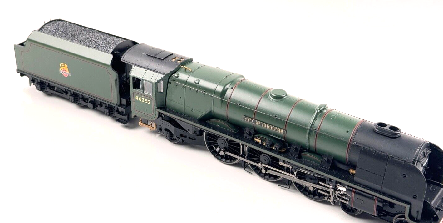 HORNBY 00 GAUGE - R3918 - BR GREEN PRINCESS CORONATION 'CITY OF LEICESTER' - NQP