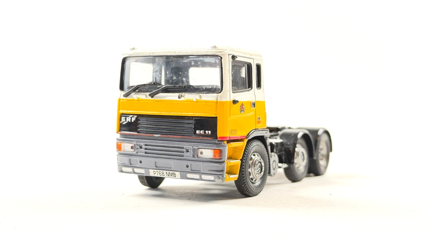CORGI 1/50 SCALE ERF EC11 YELLOW & WHITE 6X2 TRACTOR UNIT UNBOXED