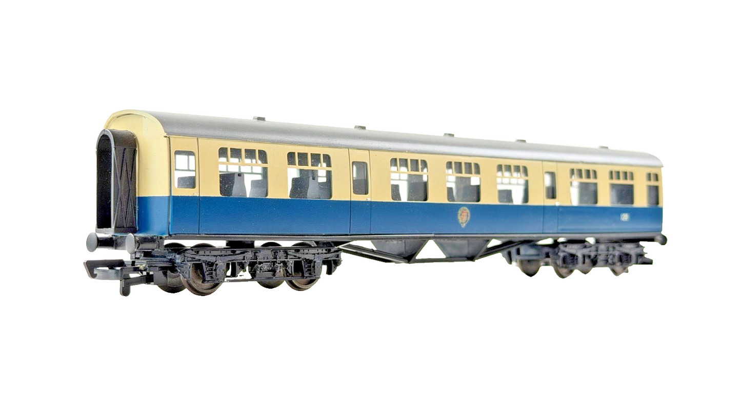 SILVER FOX MODELS OO GAUGE - GNR NORTHERN IRISH AEC CLASS 600 RAILCAR 3 CAR SET