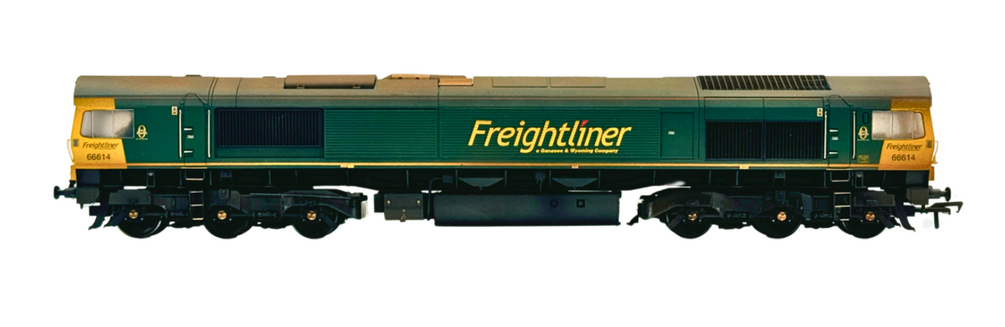 BACHMANN 00 GAUGE - 32-726X - CLASS 66 DIESEL 66614 POPPY FREIGHTLINER WEATHERED