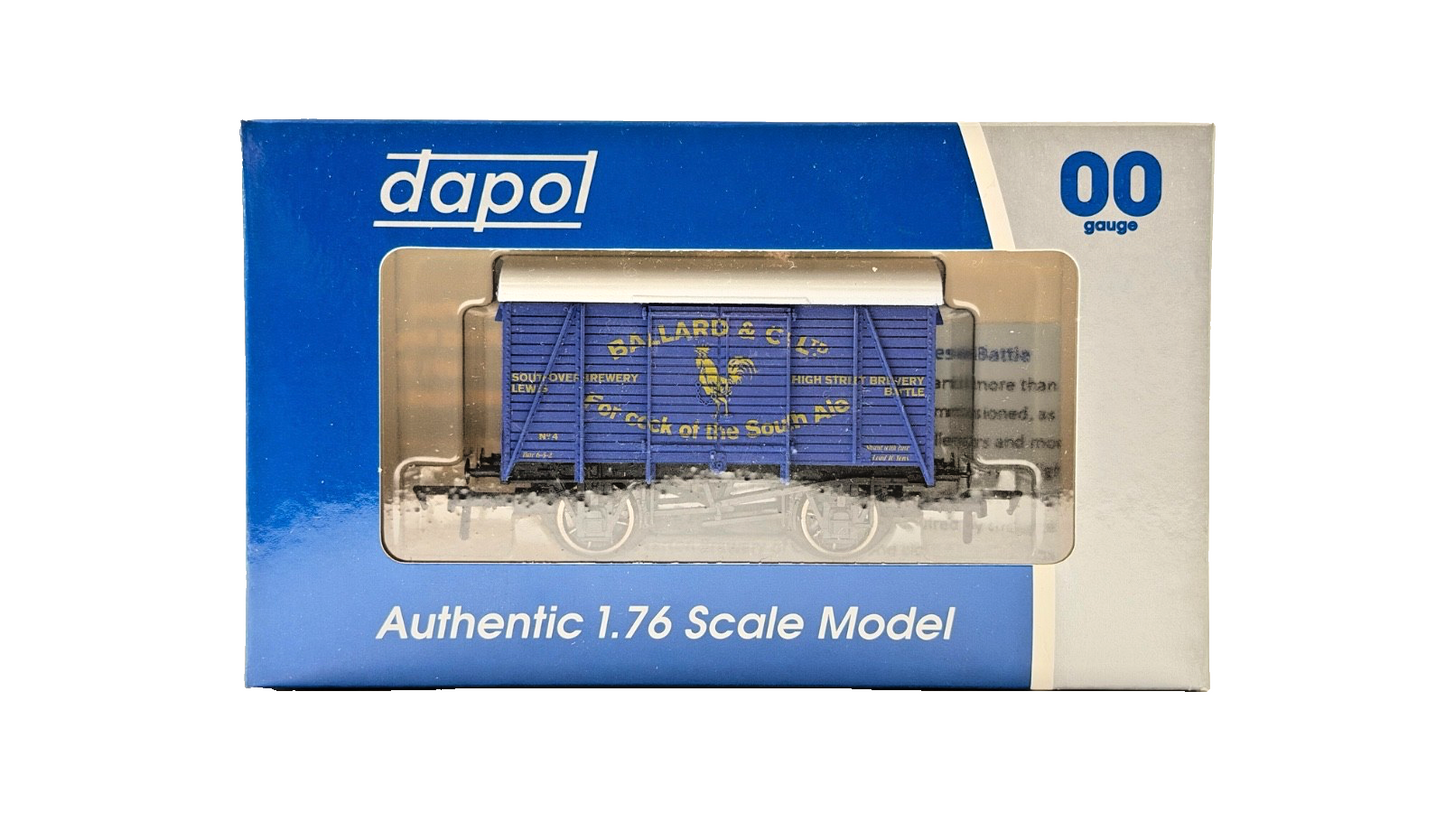 DAPOL 00 GAUGE - BALLARD & CO BATTLE BREWERY VENT VAN NO.4 (LIMITED EDITION)