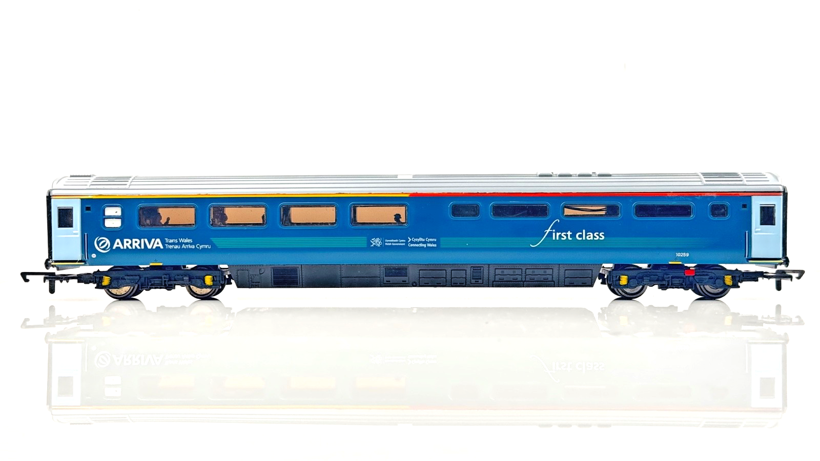 HORNBY 00 GAUGE - R4636 - ARRIVA TRAINS WALES ATW MK3 BUFFET CAR 10259 IMPERFECT