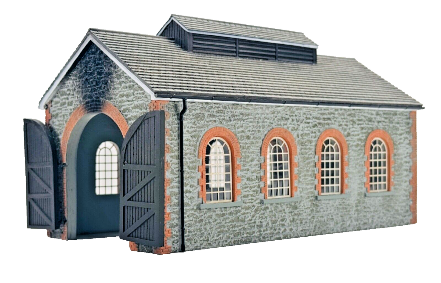 BACHMANN 00 GAUGE SCENECRAFT - 44-062Y - HELSTON ENGINE SHED - BOXED