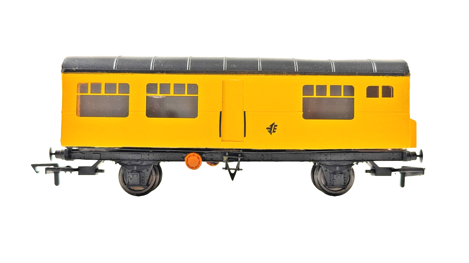 SILVER FOX MODELS OO GAUGE - IRISH RAIL IE ENGINEERS YELLOW TOOL VAN BOXED