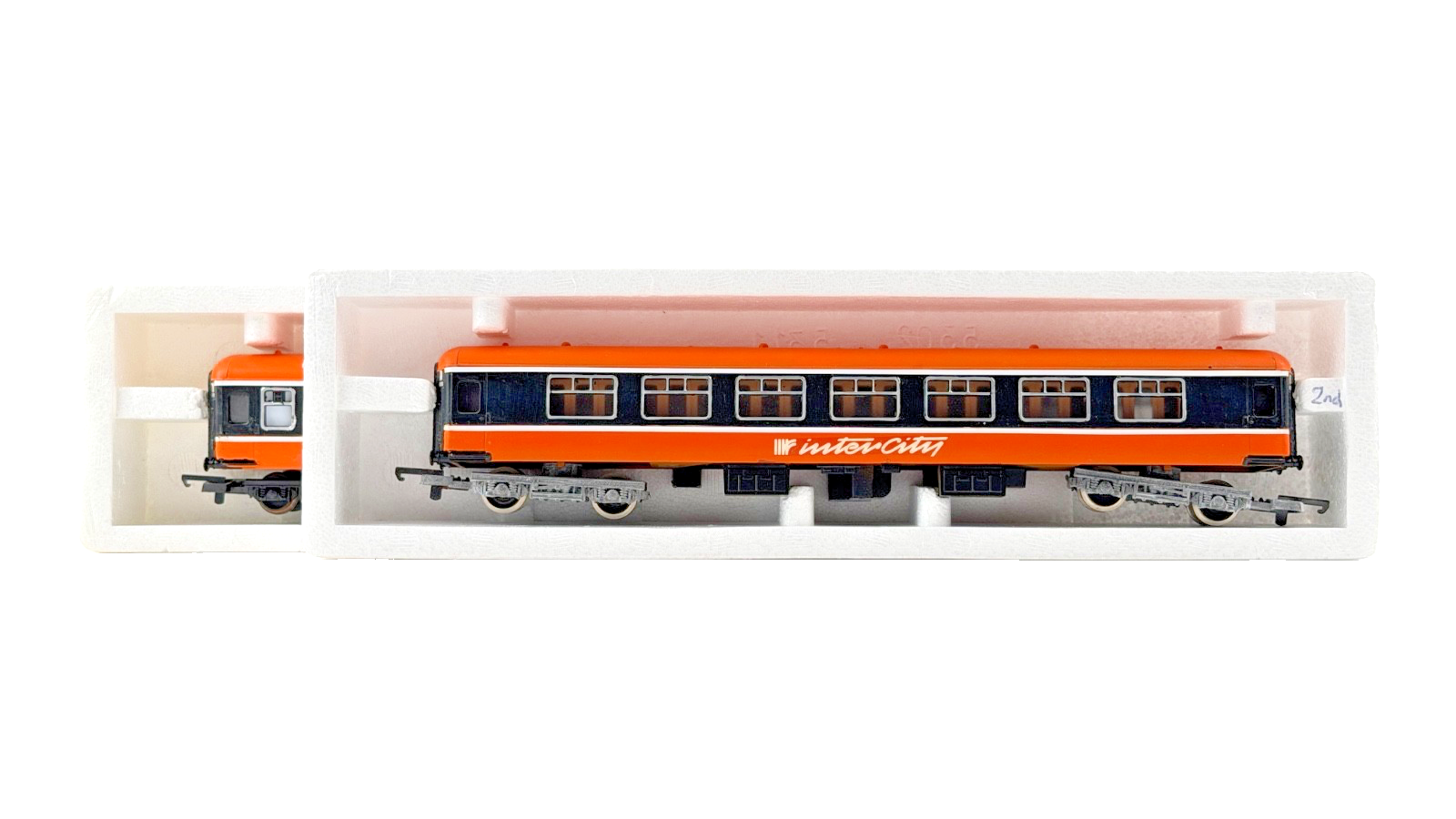 LIMA OO GAUGE - IRISH RAIL IR INTERCITY ORANGE/BLACK RESPRAYED COACHES X 2