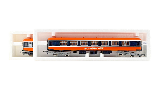 LIMA OO GAUGE - IRISH RAIL IR INTERCITY ORANGE/BLACK RESPRAYED COACHES X 2