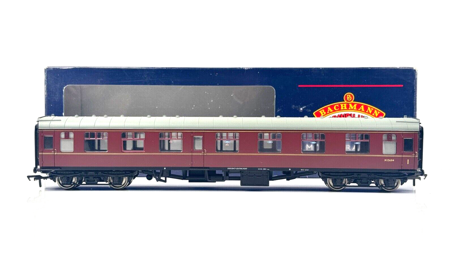 BACHMANN 00 GAUGE - 39-126B - BR MK1 COMPOSITE CK COACH MAROON BOXED