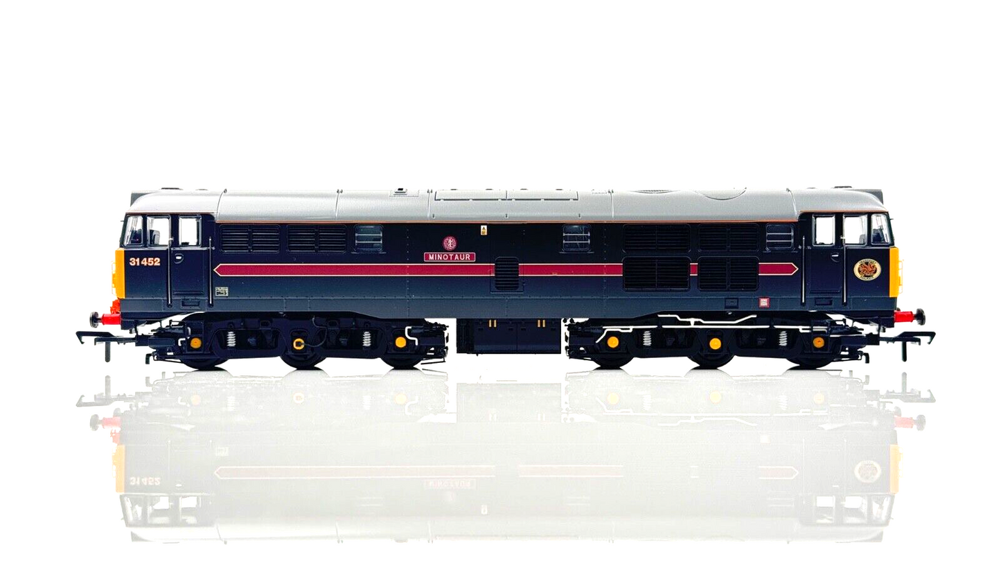 BACHMANN 00 GAUGE - 35-825Y - CLASS 31/4 31452 FRAGONSET MINOTAUR DCC READY