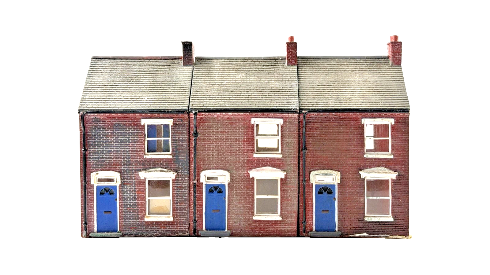 HORNBY SKALEDALE OO GAUGE - R8621 - ROW OF THREE MID TERRACE HOUSES - UNBOXED